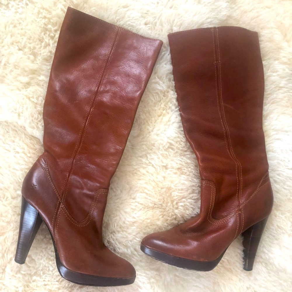Gorgeous Frye boots in excellent condition!